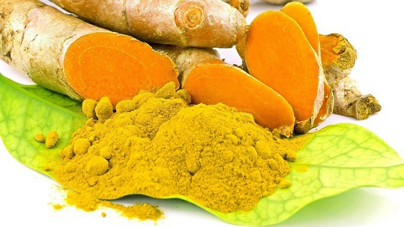 Curcumin sensitizes colon cancer cells to chemotherapy 