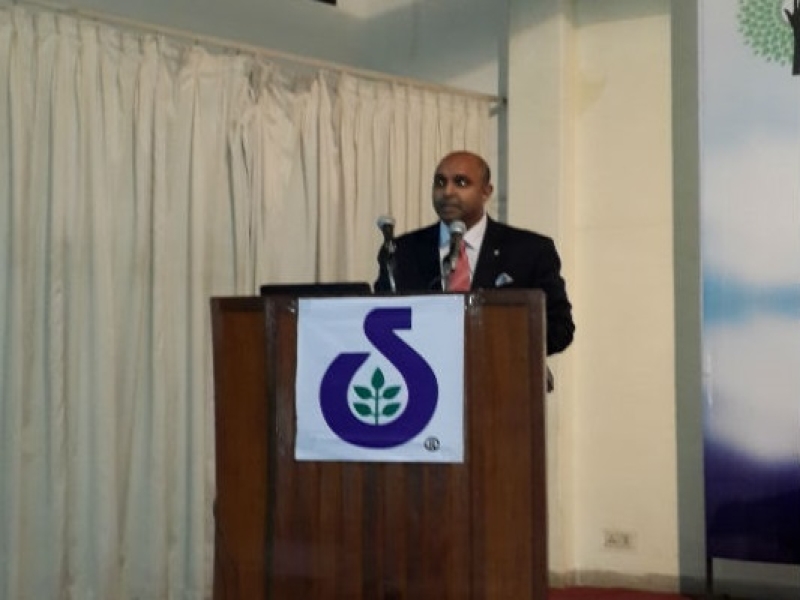 Dr. Majeed Foundation Distributed The Cheques to the Needy Students as Educational Assistance Under Its Project 'UMMEED'. Mr. Shaheen Majeed - Markteing Director Sami-Sabinsa Group was the Chief Guest