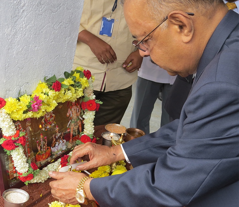 Dr. Muhammed Majeed, Founder & Chairman, Sami-Sabinsa Group inaugurates new Solvent Extraction Plant in Dobaspet, Bangalore