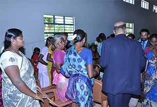 Dr Majeed Felicitates Contract Farmers of Turmeric and Coleus