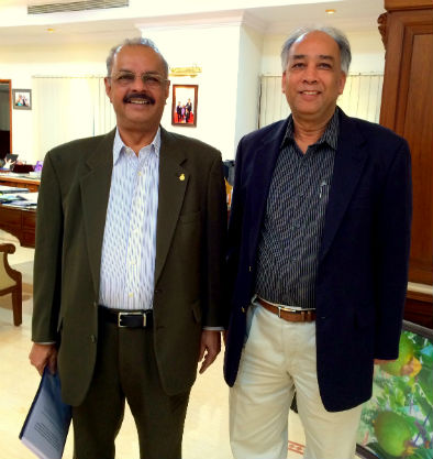 Founder, Sabinsa/Sami group of companies Muhammed Majeed, Ph.D. along with his scientific group meets Bharat B. Aggarwal, Ph.D., Professor, Department of Experimental Therapeutics, MD Anderson Cancer Center, Houston, TX, USA